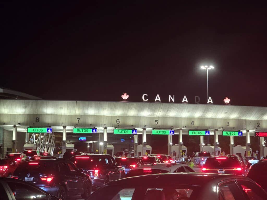 border crossing pearson airport taxi and limo service to rochester usa canada border crossing